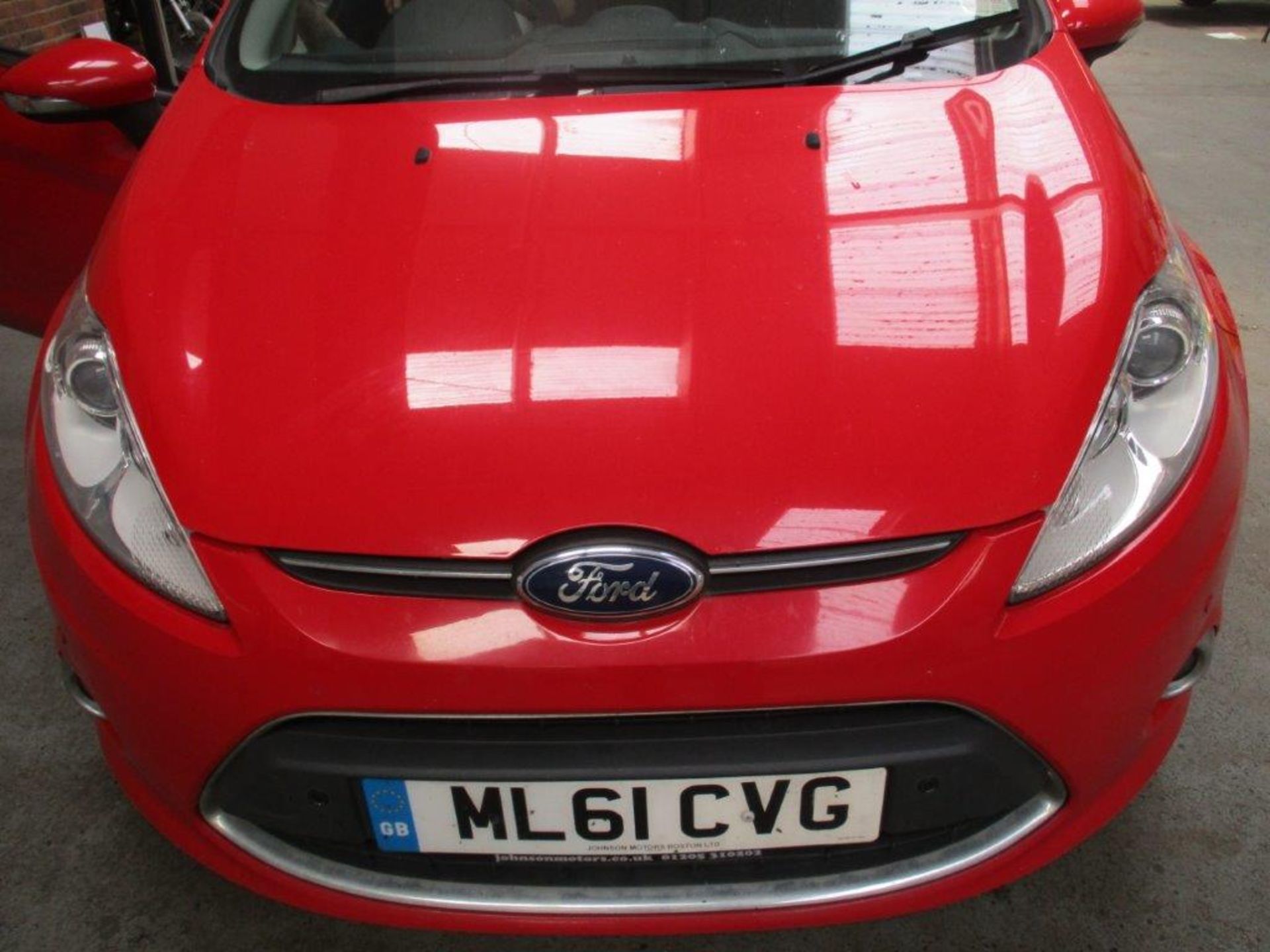 61 11 Ford Fiesta 1.4 Titanium - Image 8 of 18