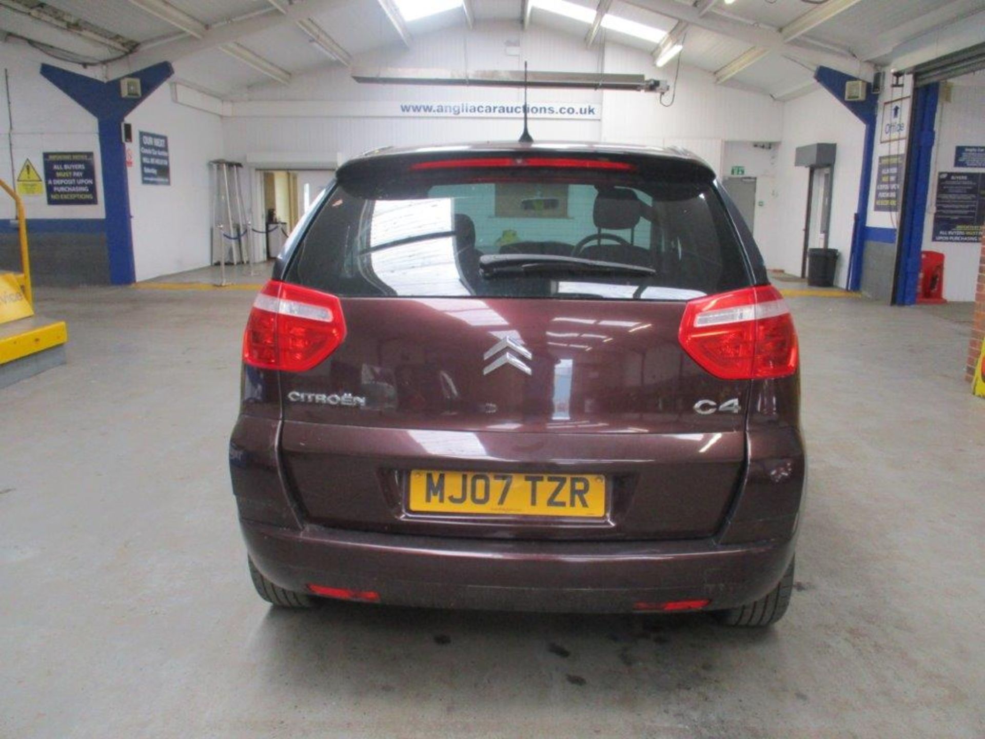 07 07 Citroen C4 Picasso 5 VTR+ HDI - Image 6 of 25