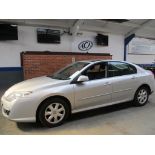 57 07 Renault Laguna Dyn S