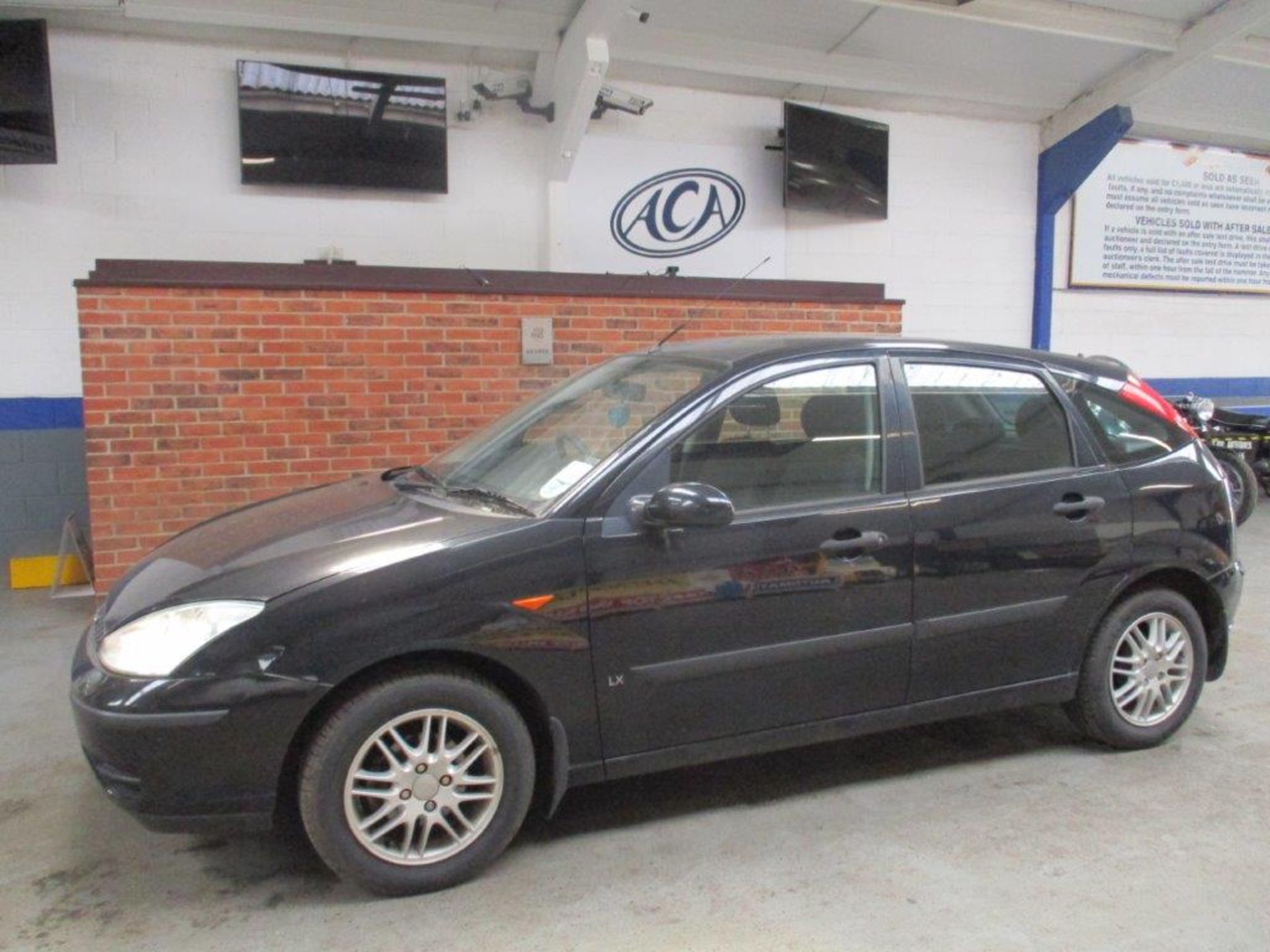 02 52 Ford Focus LX