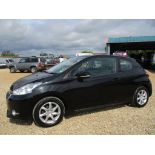 14 14 Peugeot 208 Active