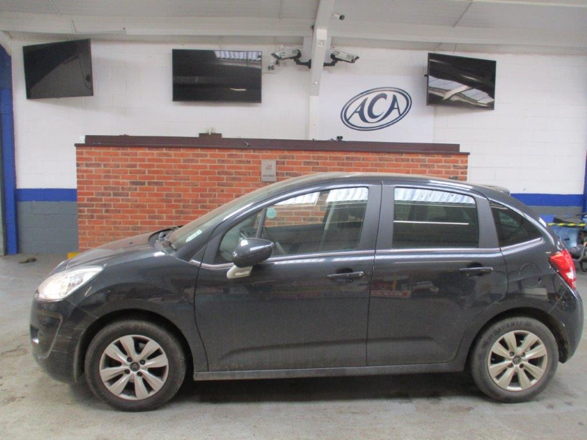 60 10 Citroen C3 VTR + HDI - Image 2 of 17