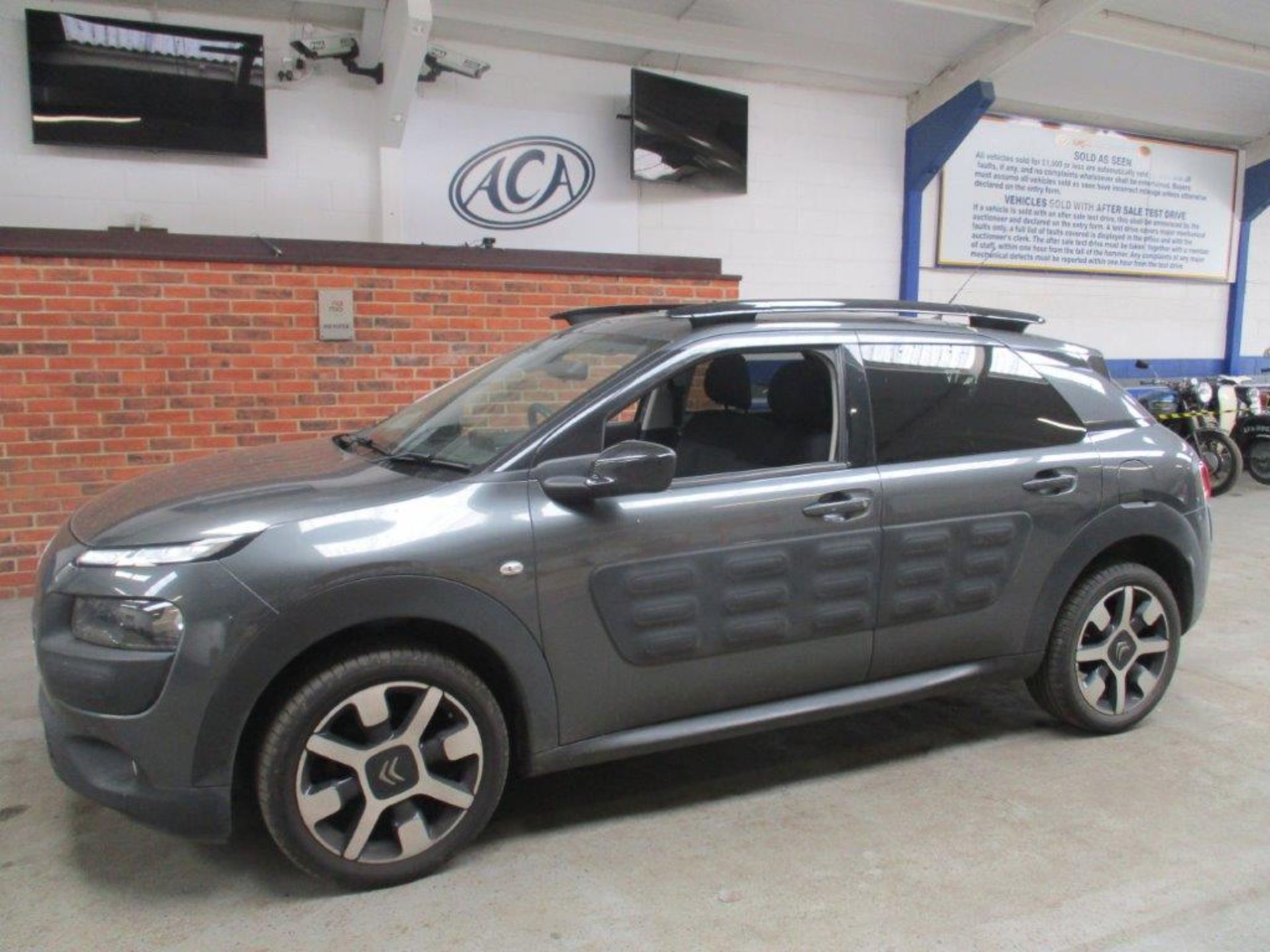 16 16 Citroen C4 Cactus - Image 2 of 22