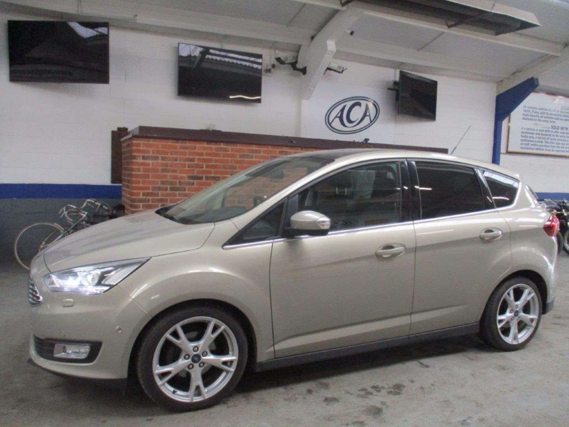 66 17 Ford C-Max Titanium X TDCI