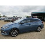 65 15 Toyota Auris Excel Hybrid