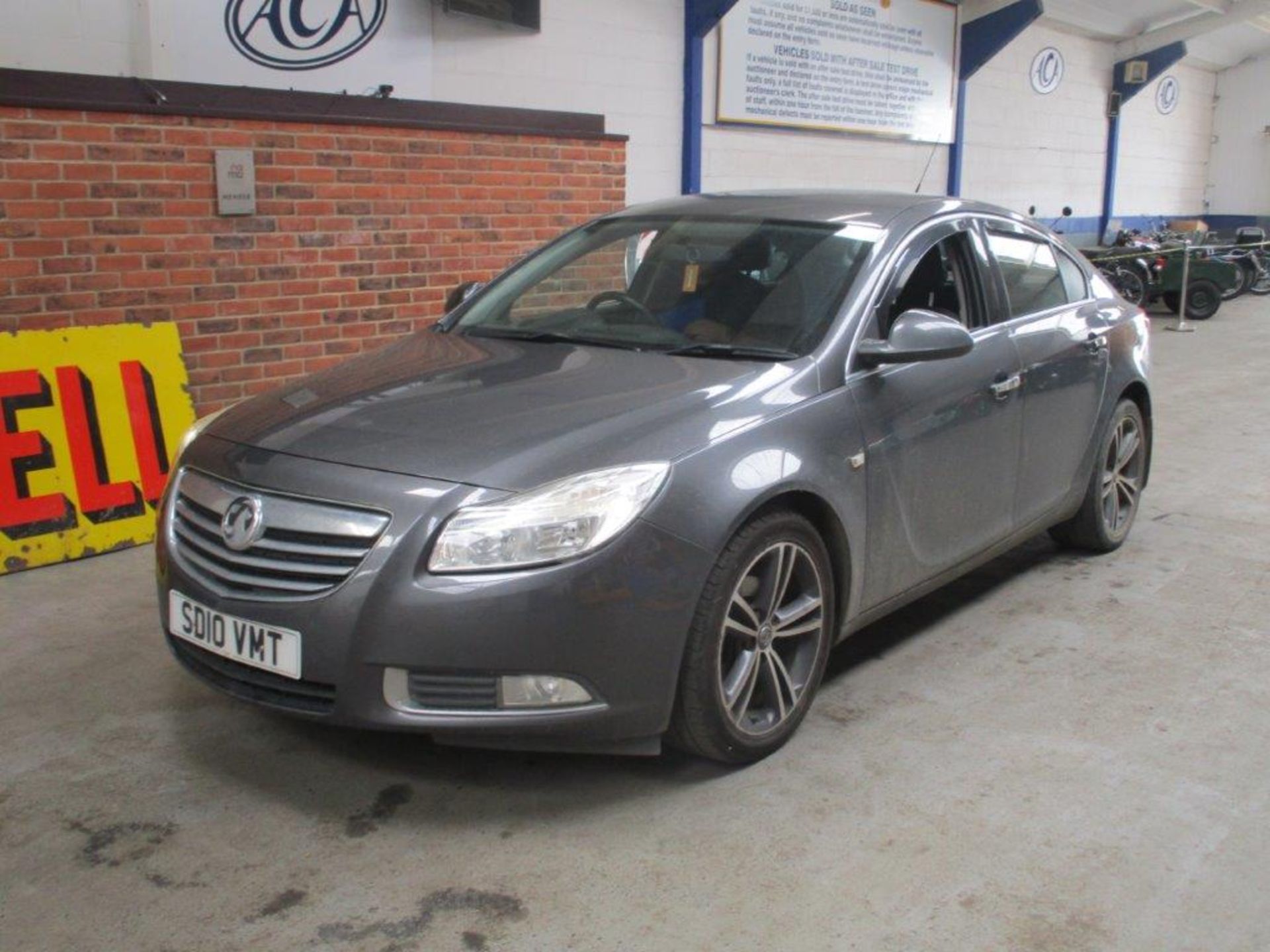 10 10 Vauxhall Insignia Exclusiv