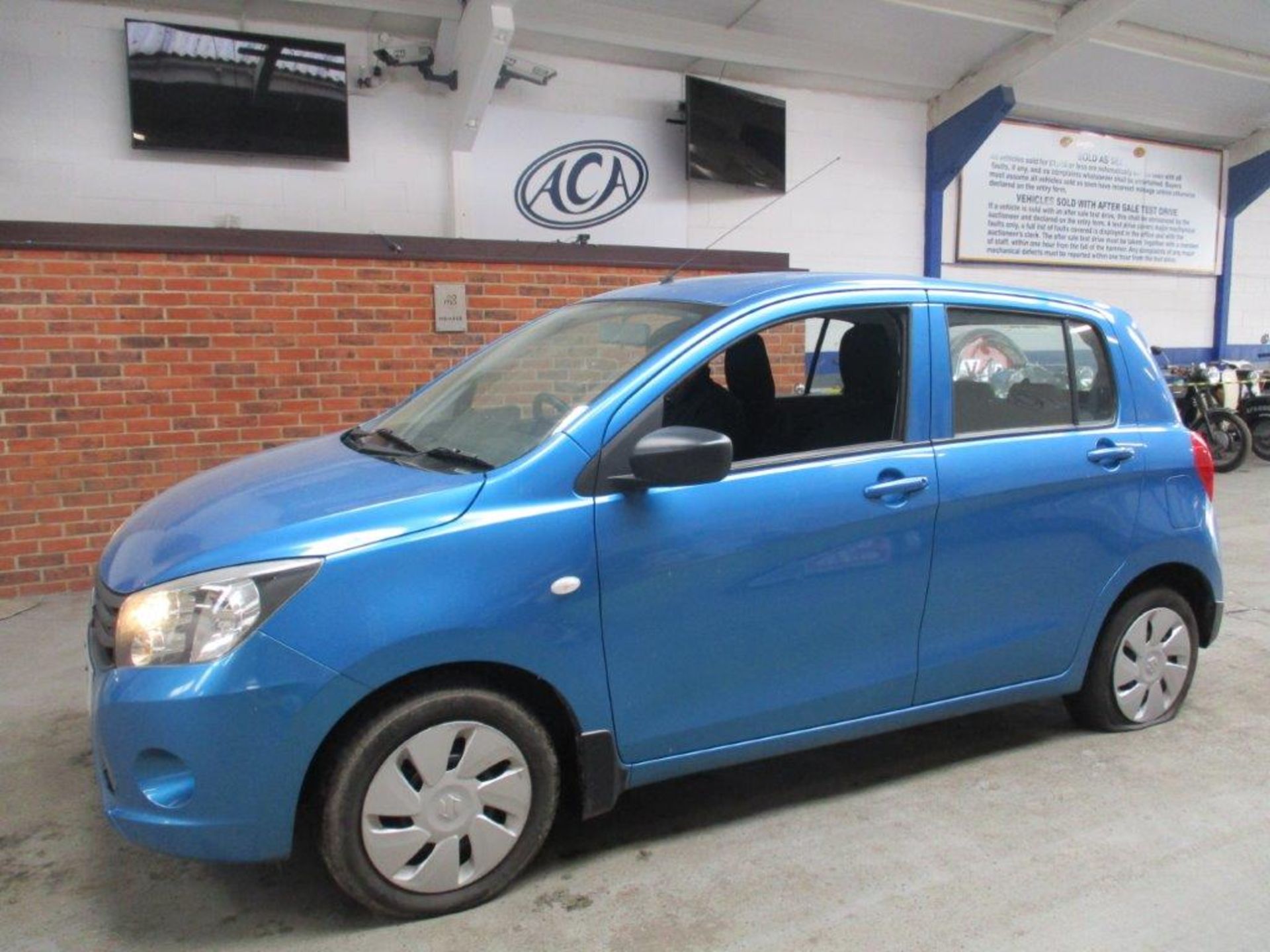 16 16 Suzuki Celerio SZ2