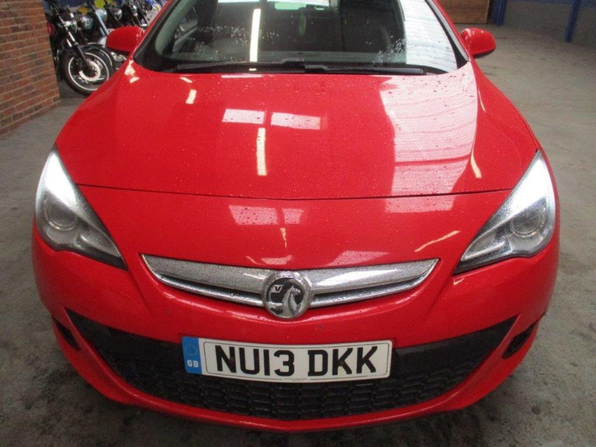 13 13 Vauxhall Astra GTC SRI CDTI - Image 4 of 21