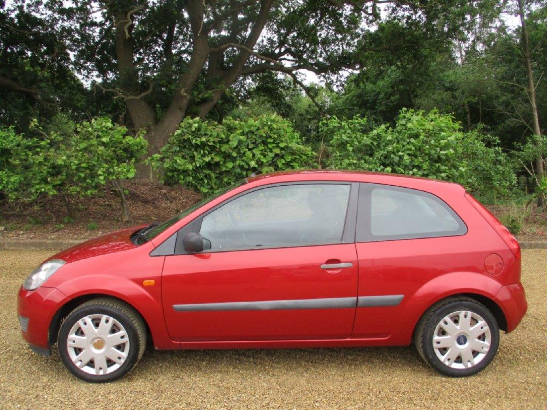 06 55 Ford Fiesta Style 3dr - Image 3 of 18