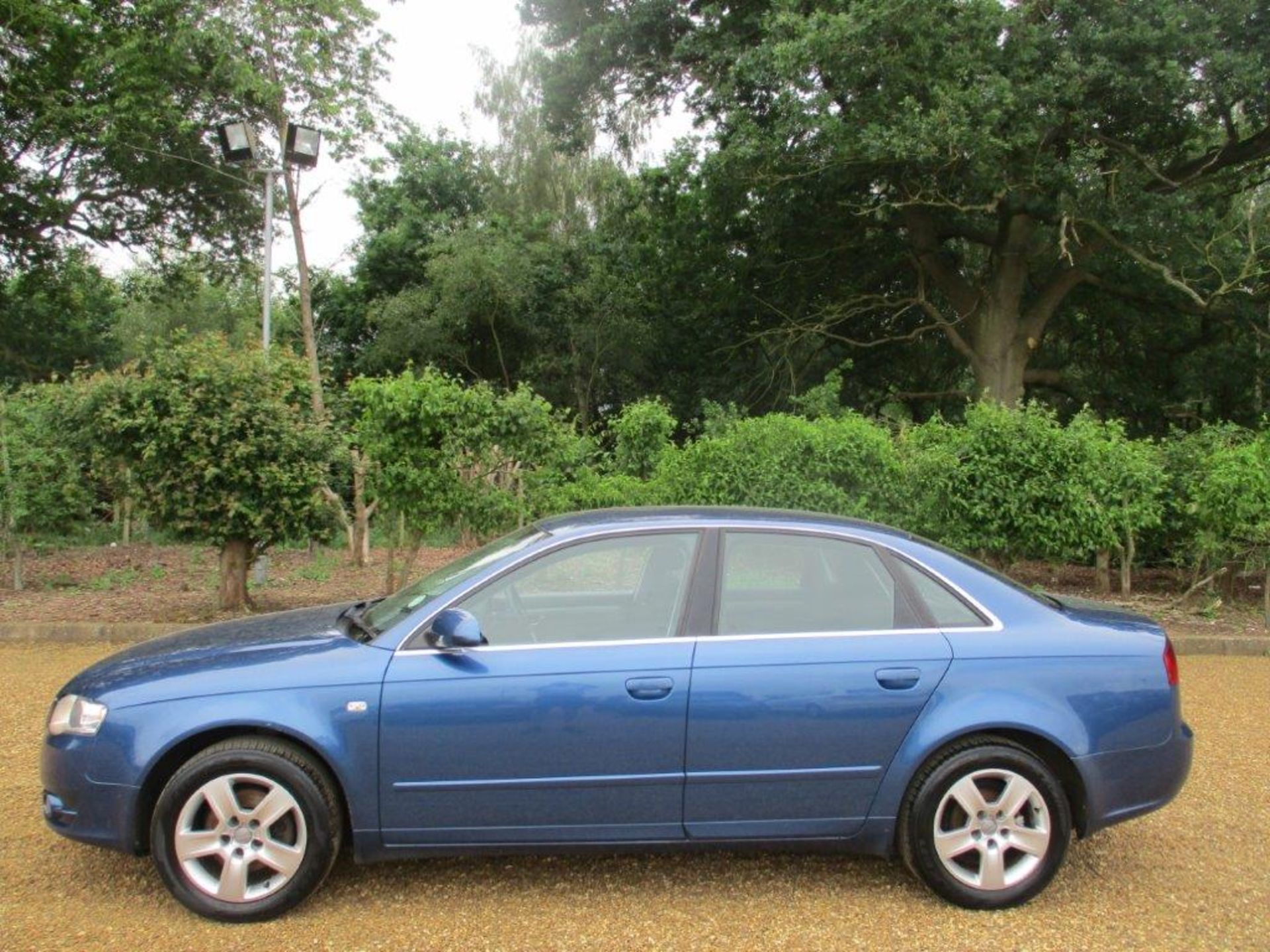 05 05 Audi A4 2.0 TDI SE - Image 3 of 22