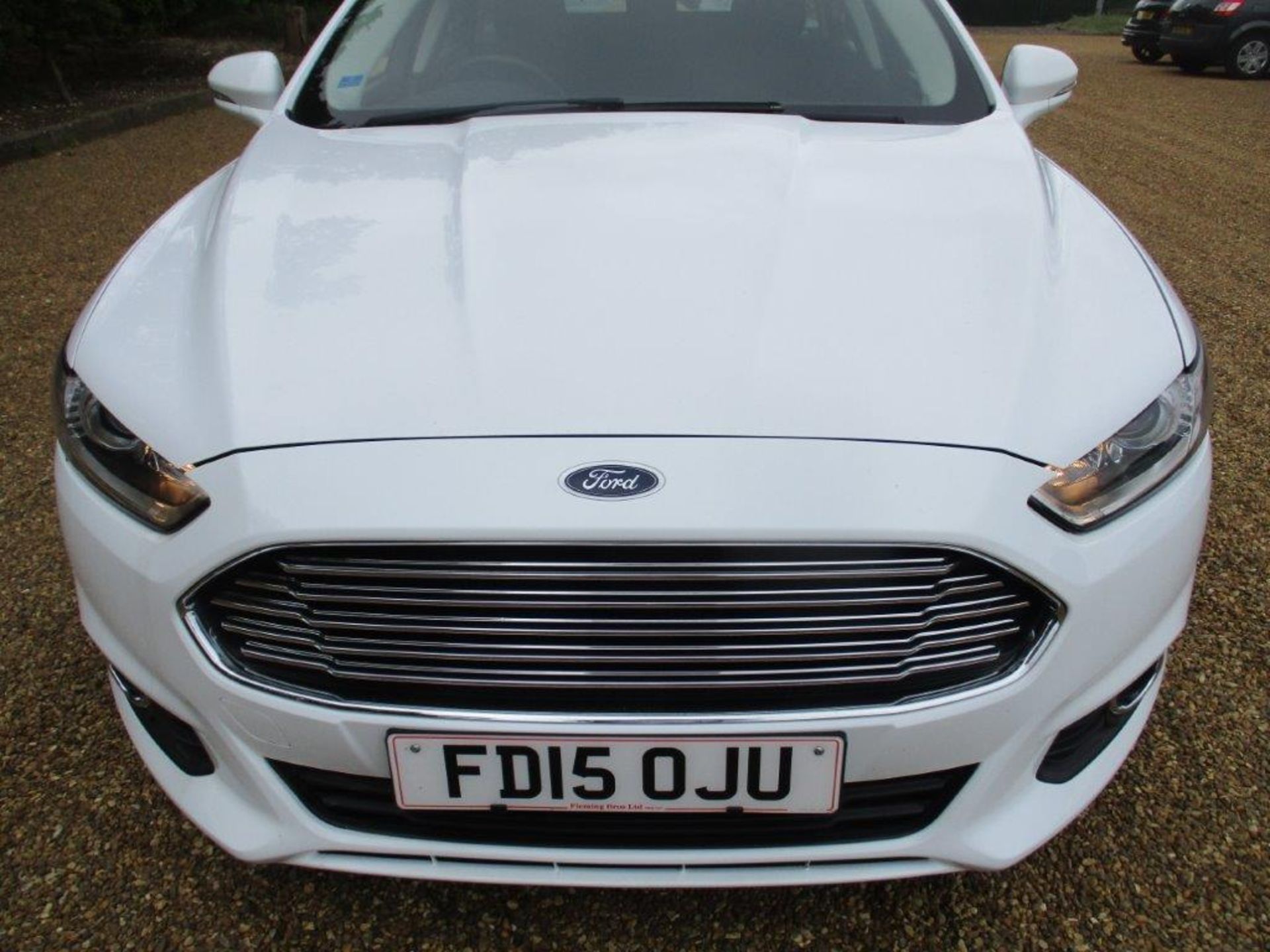 15 15 Ford Mondeo Zetec Eco TDCI Est - Image 2 of 23