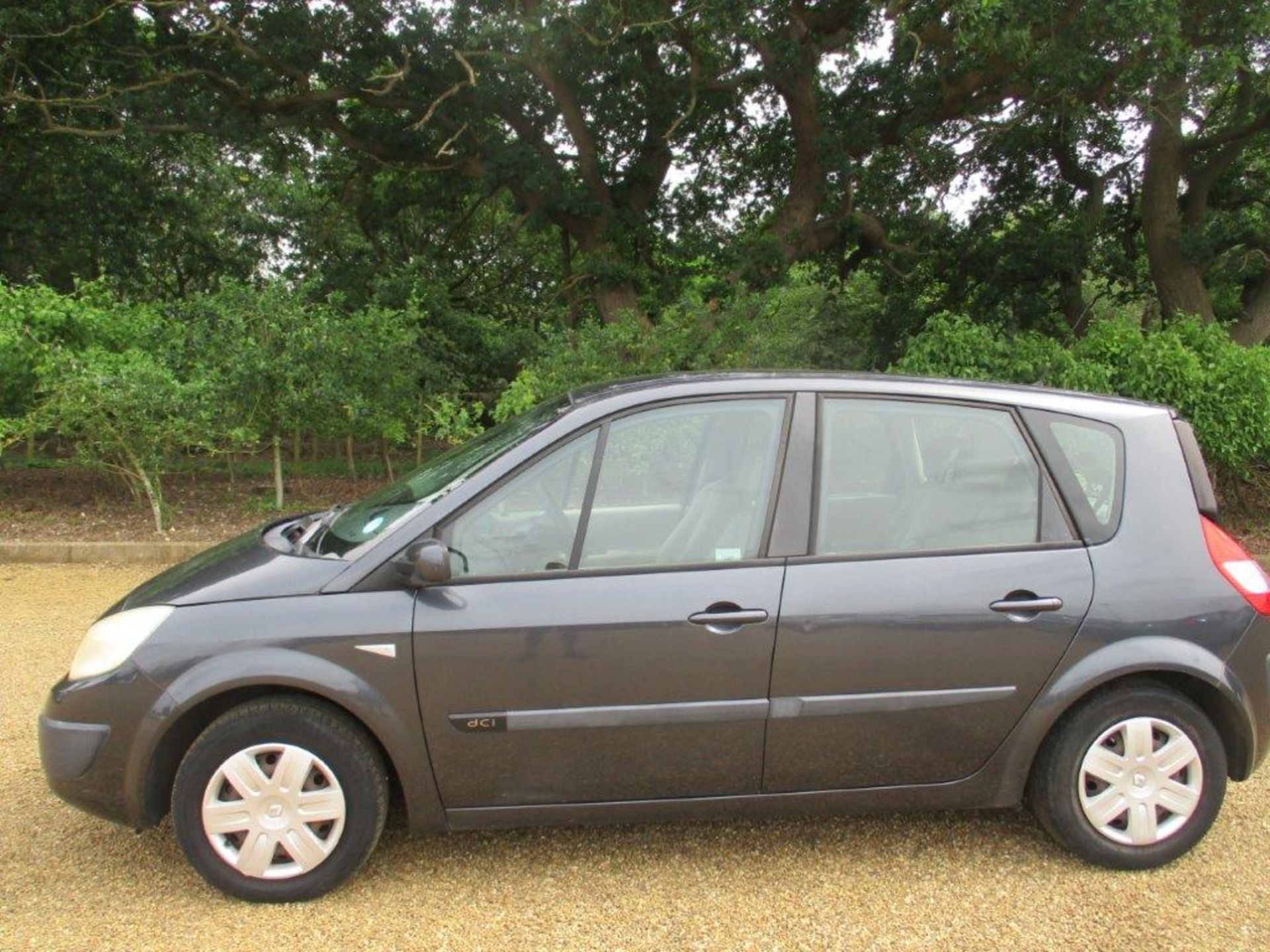 54 05 Renault Scenic Expression DCI