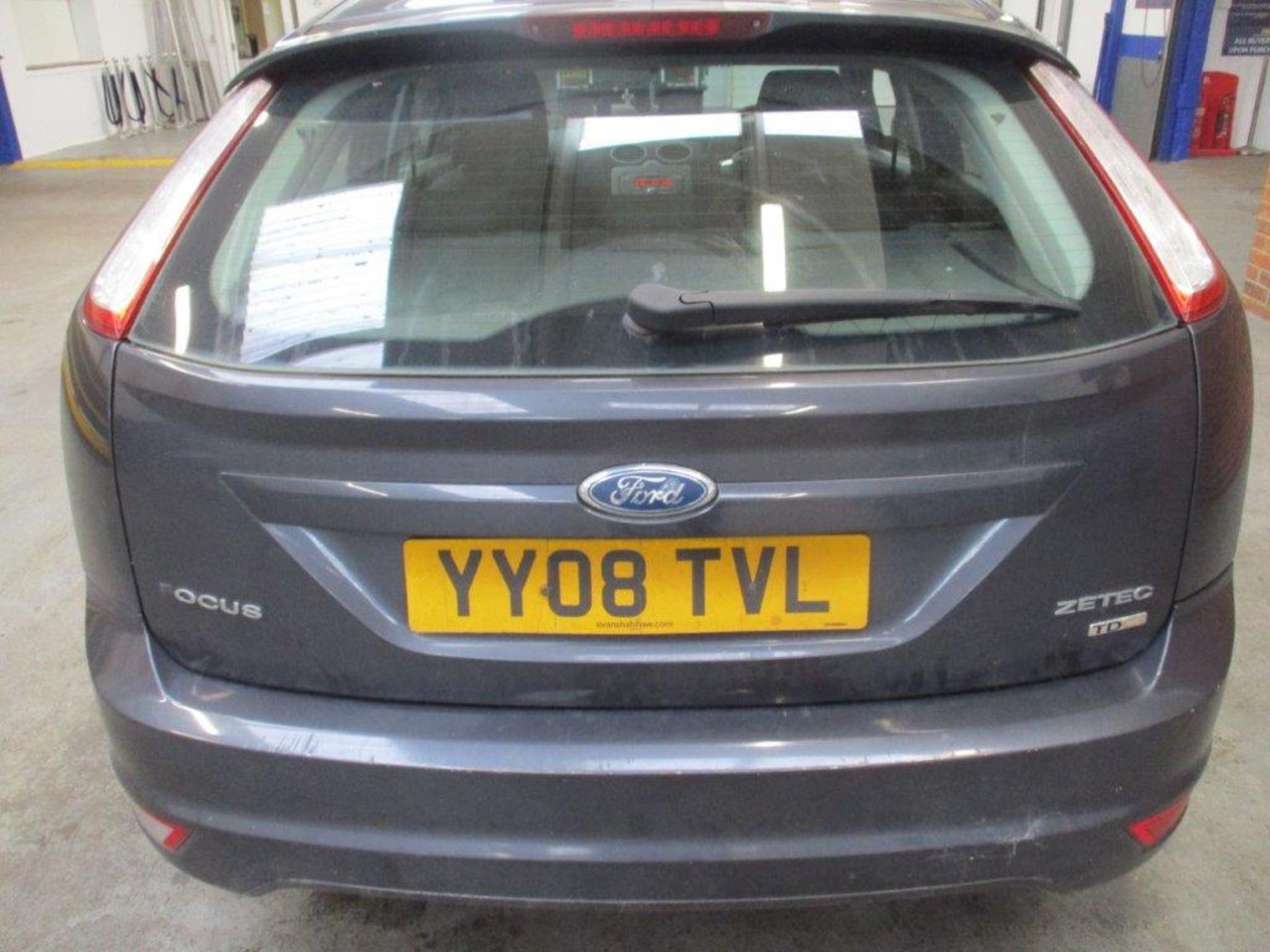 08 08 Ford Focus Zetec TD - Image 3 of 17