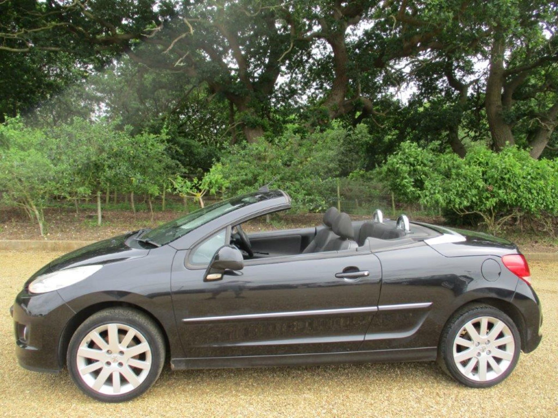 59 09 Peugeot 207 GT CC - Image 2 of 16