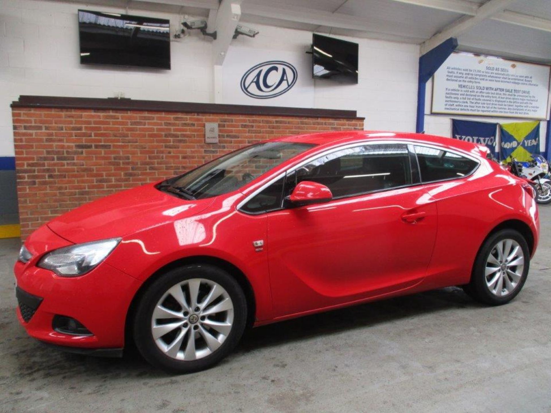 13 13 Vauxhall Astra GTC SRI CDTI