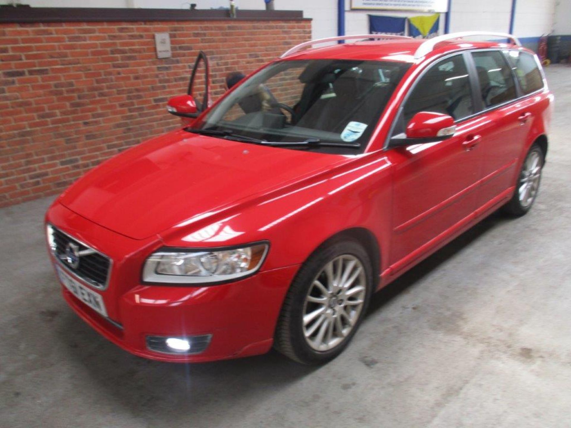 61 12 Volvo V50 SE Lux Edition