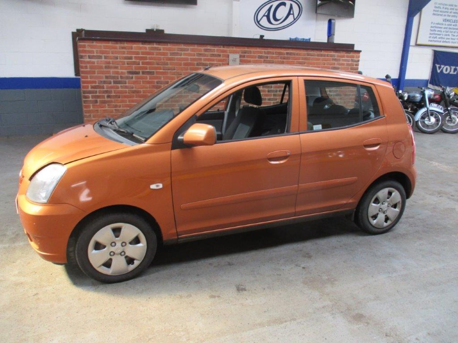 06 06 Kia Picanto LX