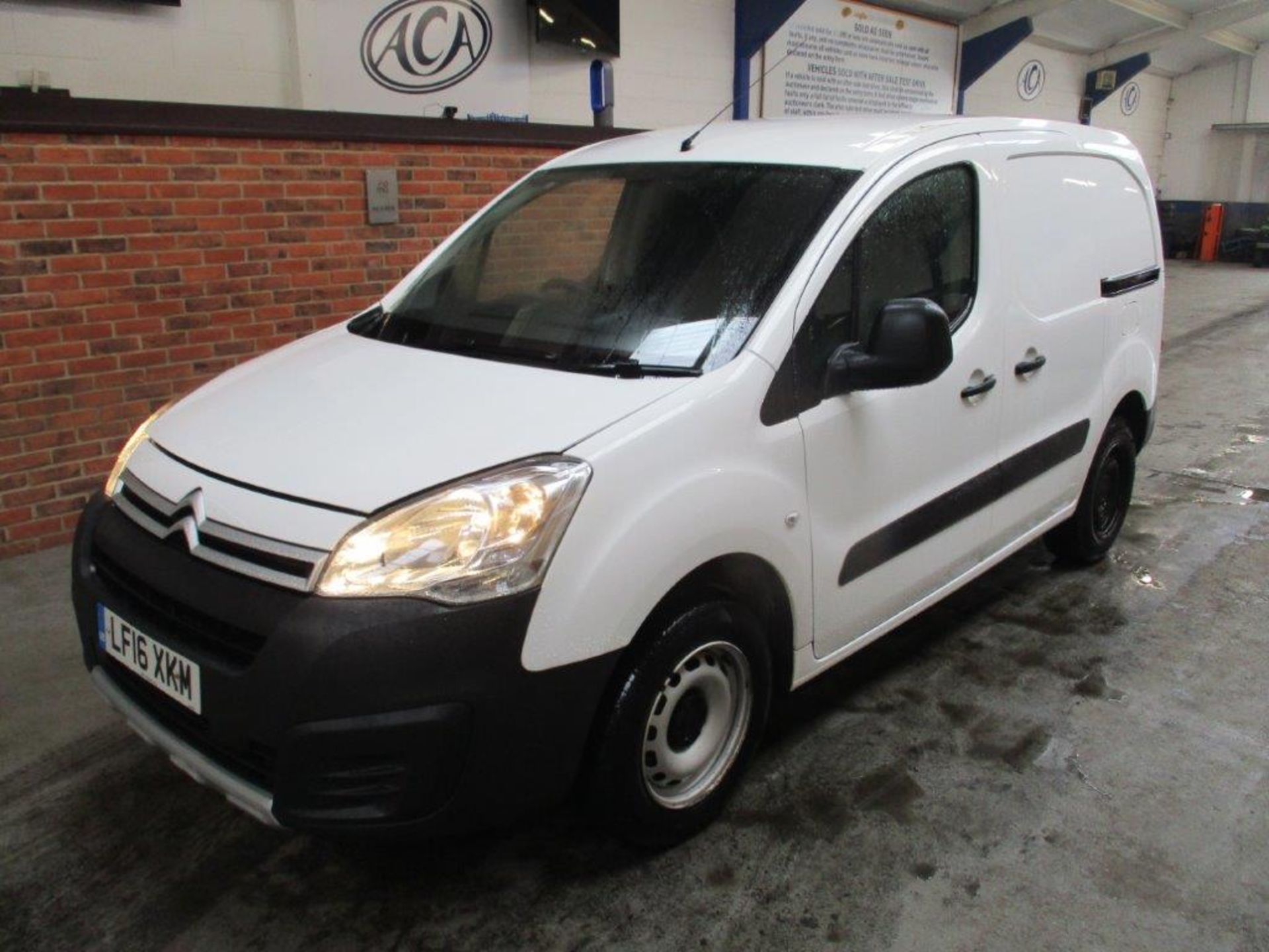 16 16 Citroen Berlingo 625 XRT HDi