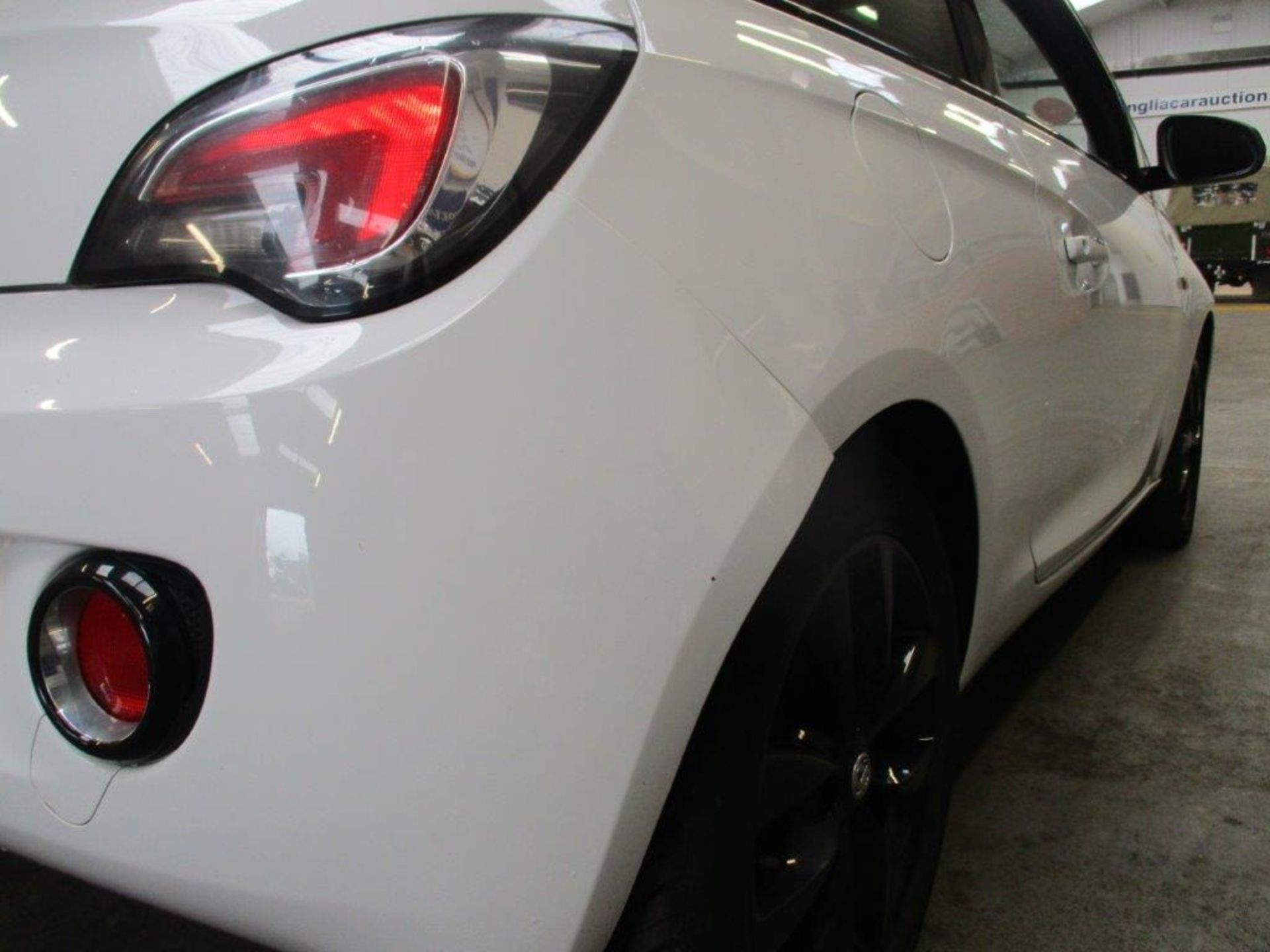 13 13 Vauxhall Adam Jam - Image 17 of 18