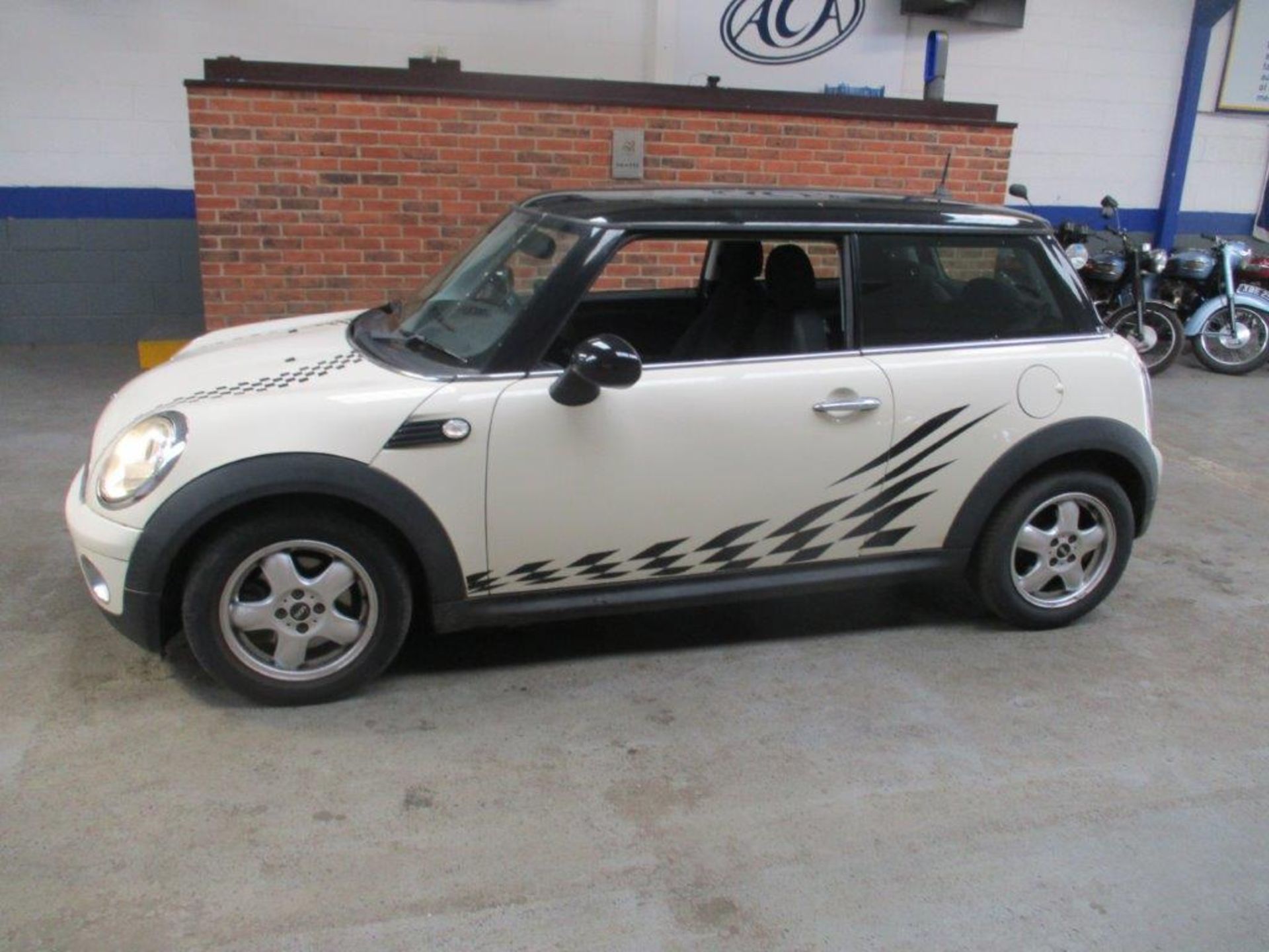 08 08 Mini Cooper