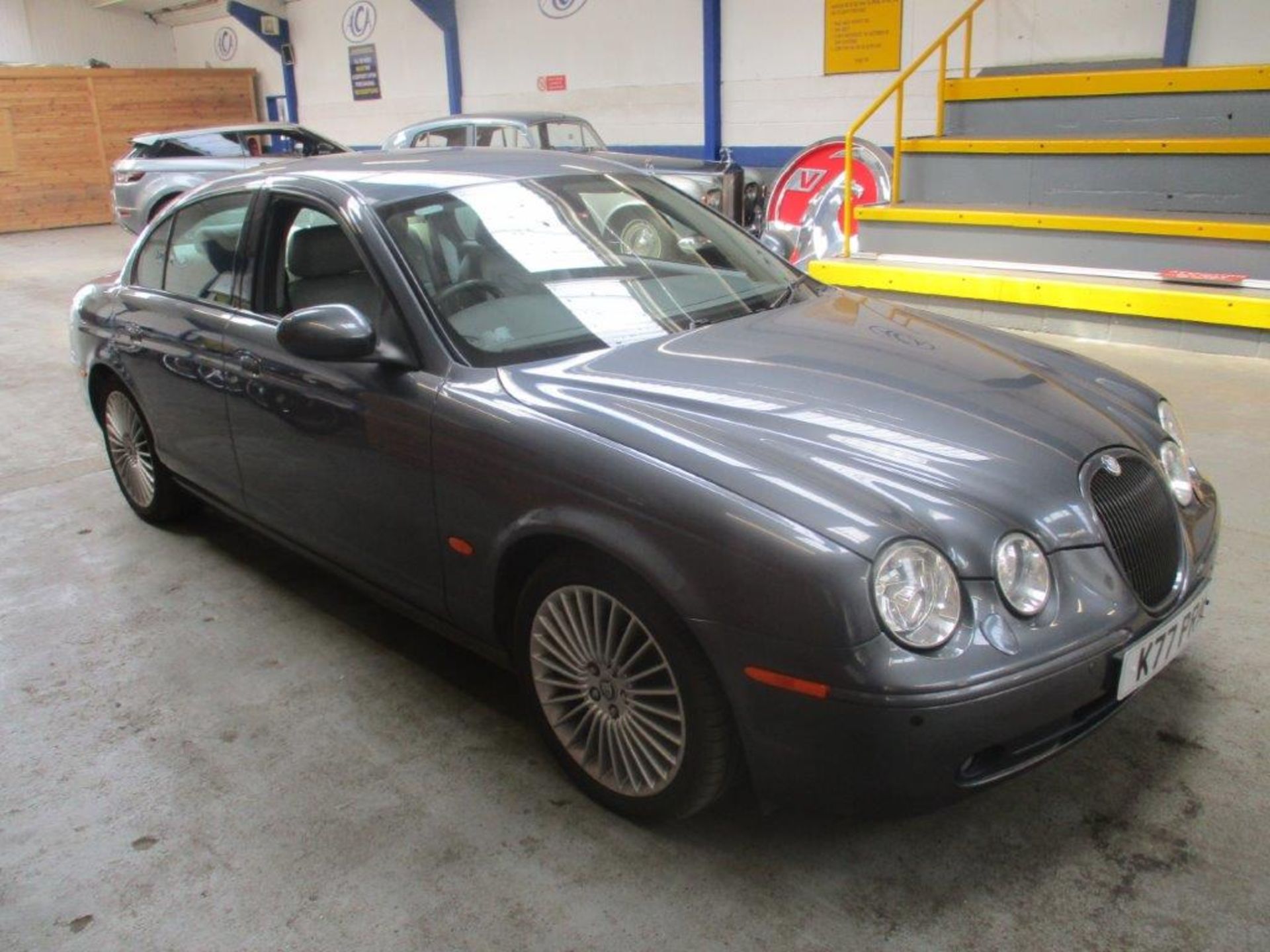 06 06 Jaguar S-Type Sport V6 - Image 3 of 11