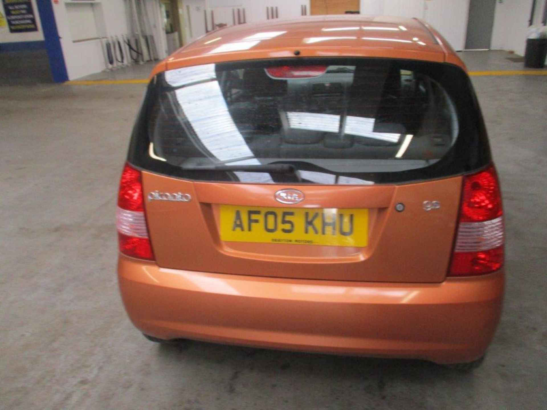 05 05 Kia Picanto GS - Image 3 of 11