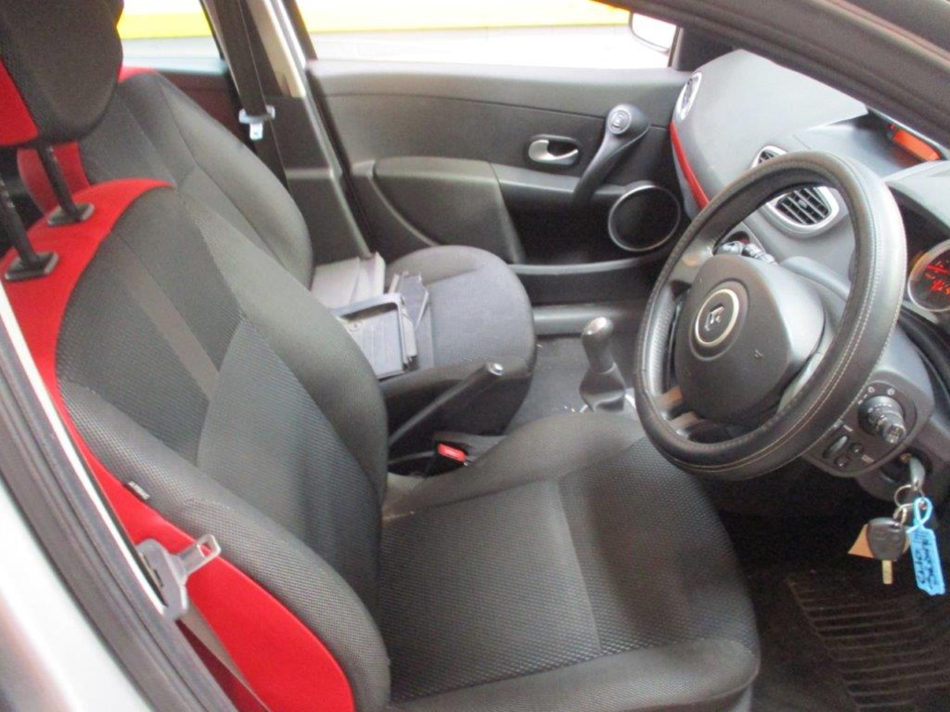 08 08 Renault Clio RIP Curl 16V - Image 10 of 11