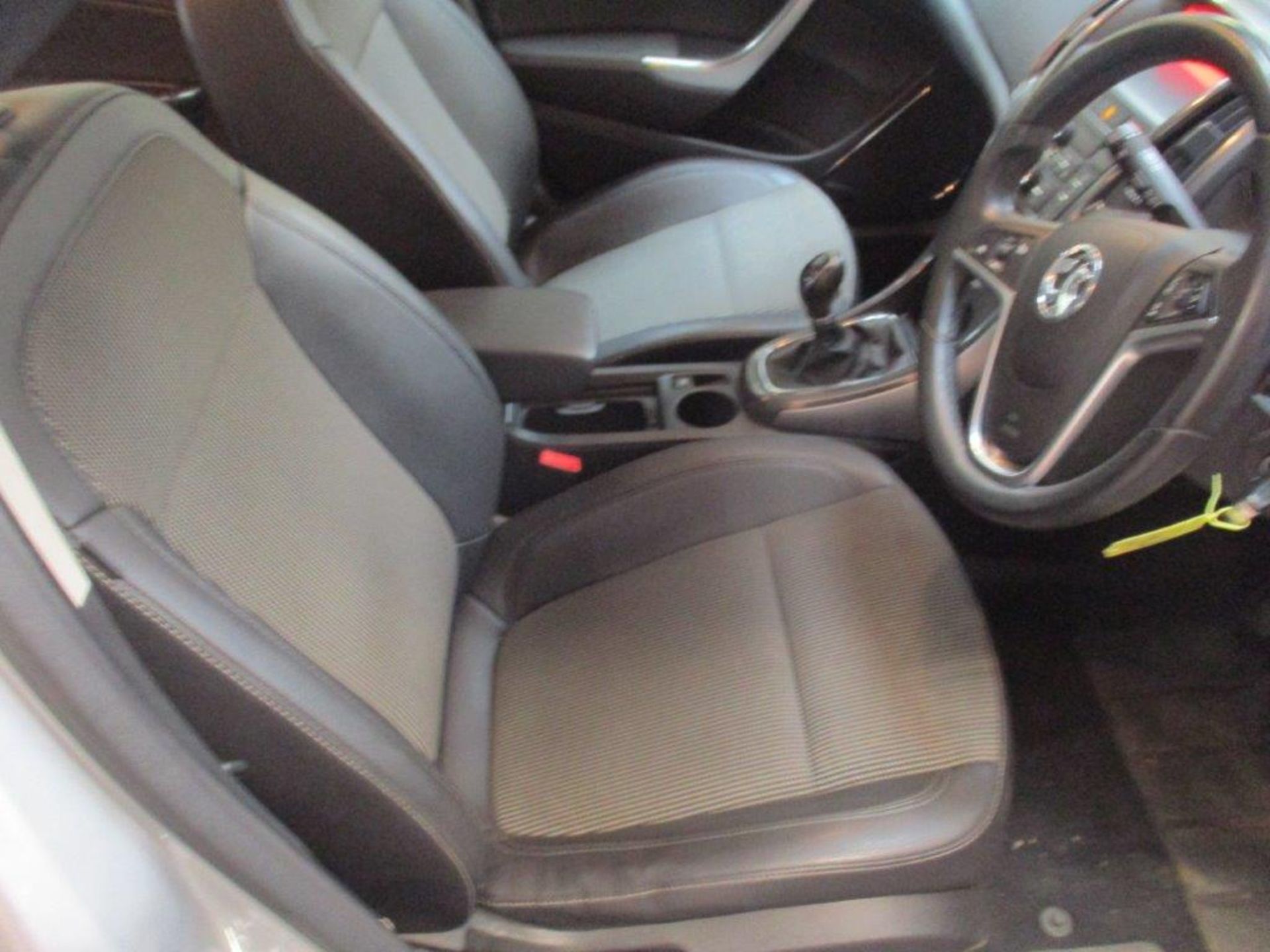 11 11 Vauxhall Astra SE - Image 8 of 11