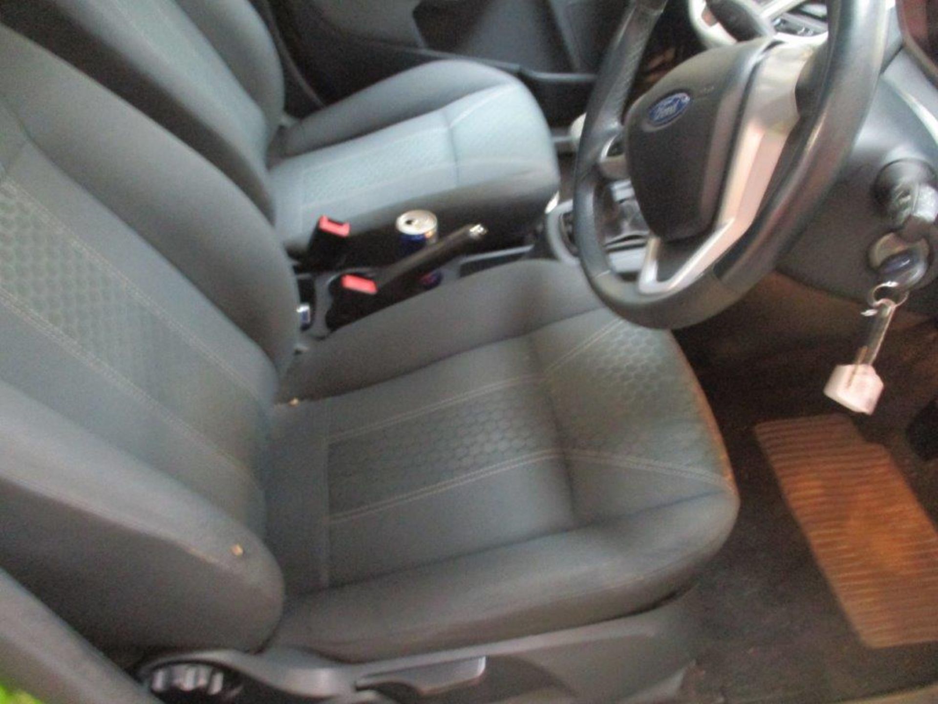 09 09 Ford Fiesta Zetec - Image 7 of 9