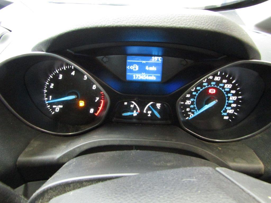 61 12 Ford C-Max Zetec - Image 19 of 22