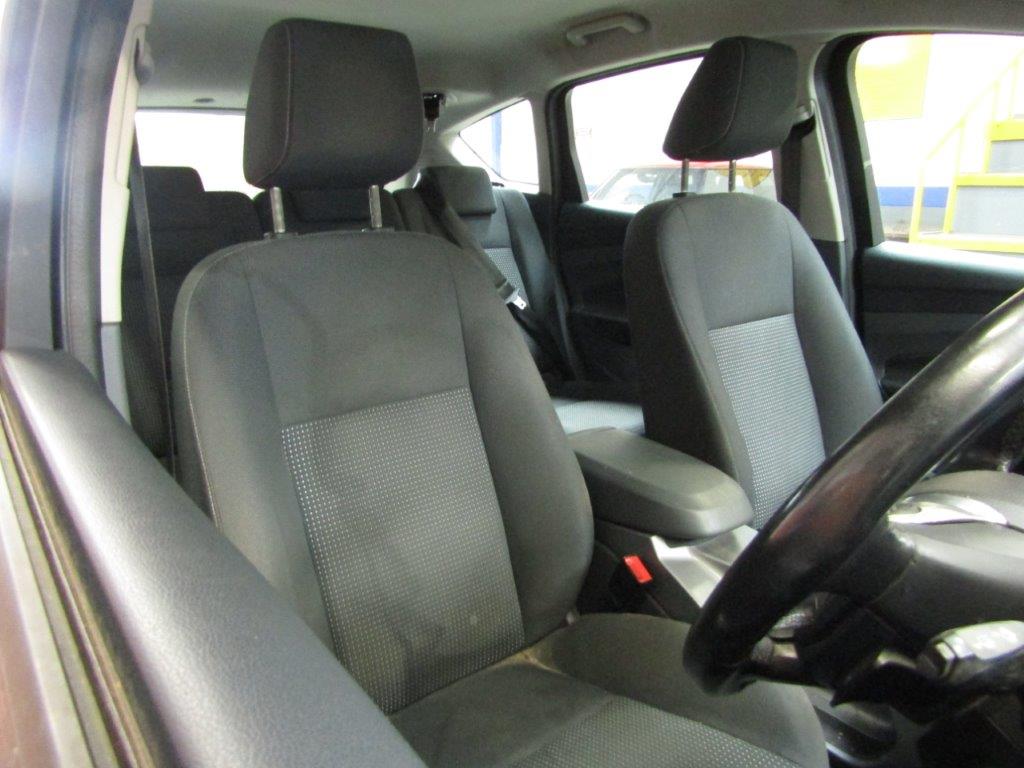 61 12 Ford C-Max Zetec - Image 17 of 22