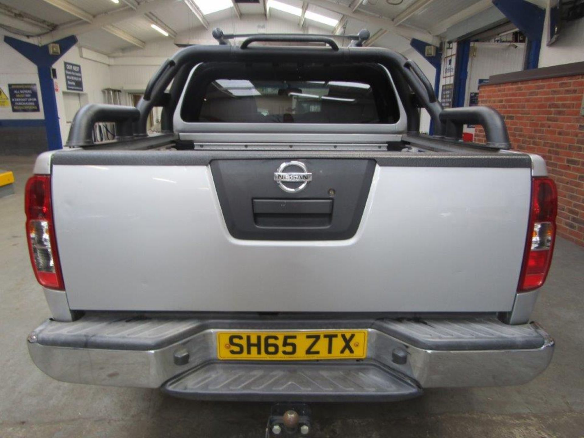 65 15 Nissan Navara Tekna DCi - Image 3 of 19