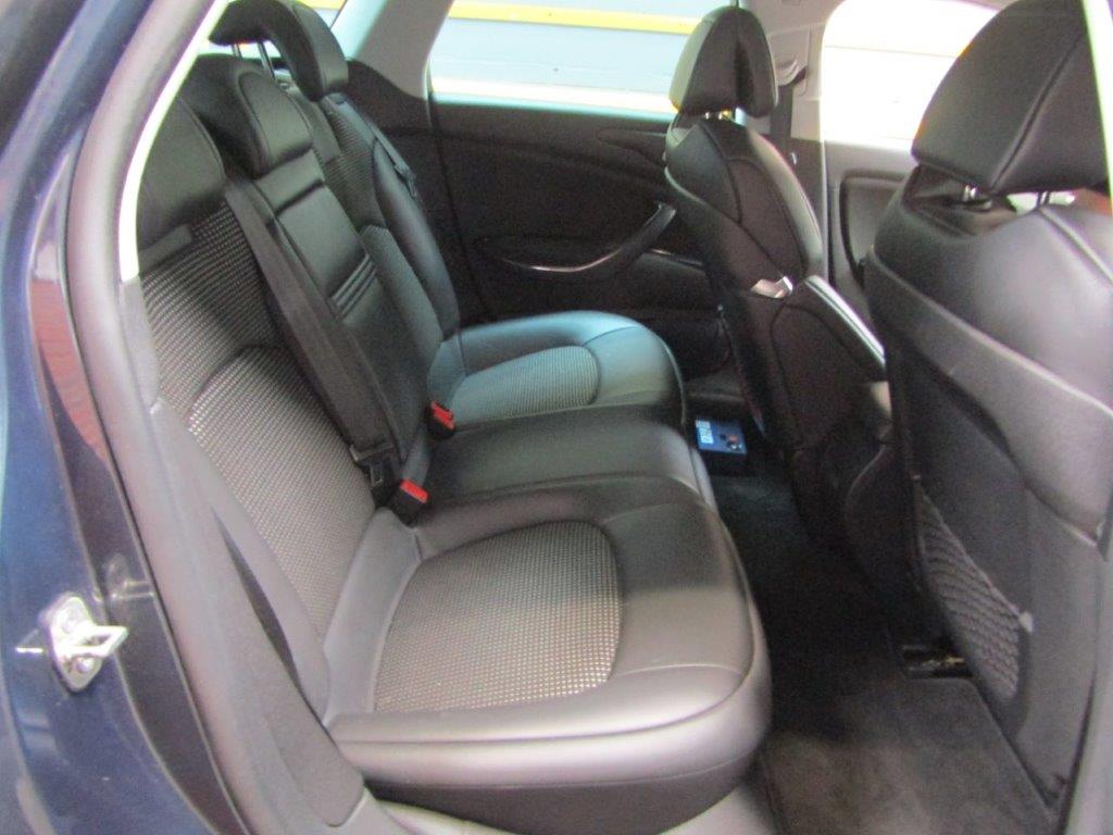 62 12 Citroen C5 Exclusive HDi - Image 18 of 20