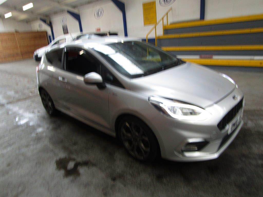 18 18 Ford Fiesta ST-Line Turbo - Image 3 of 13