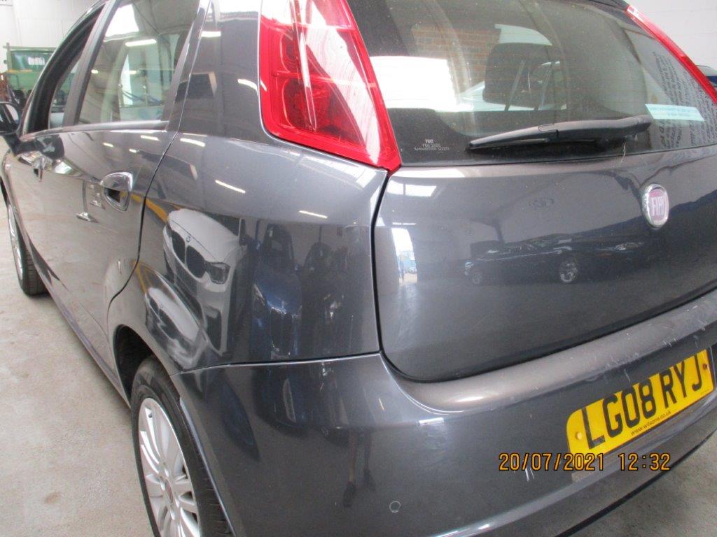 08 0 Fiat Punto Dyn M-Jet 16V - Image 12 of 18