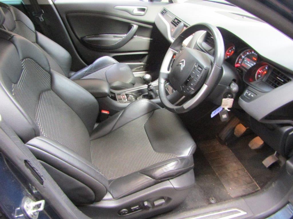 62 12 Citroen C5 Exclusive HDi - Image 12 of 20