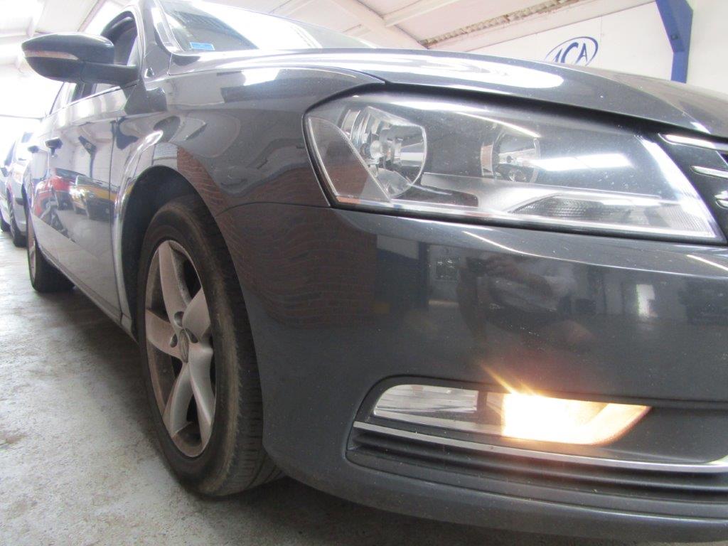 62 12 VW Passat S Bluemotion Tech - Image 9 of 22