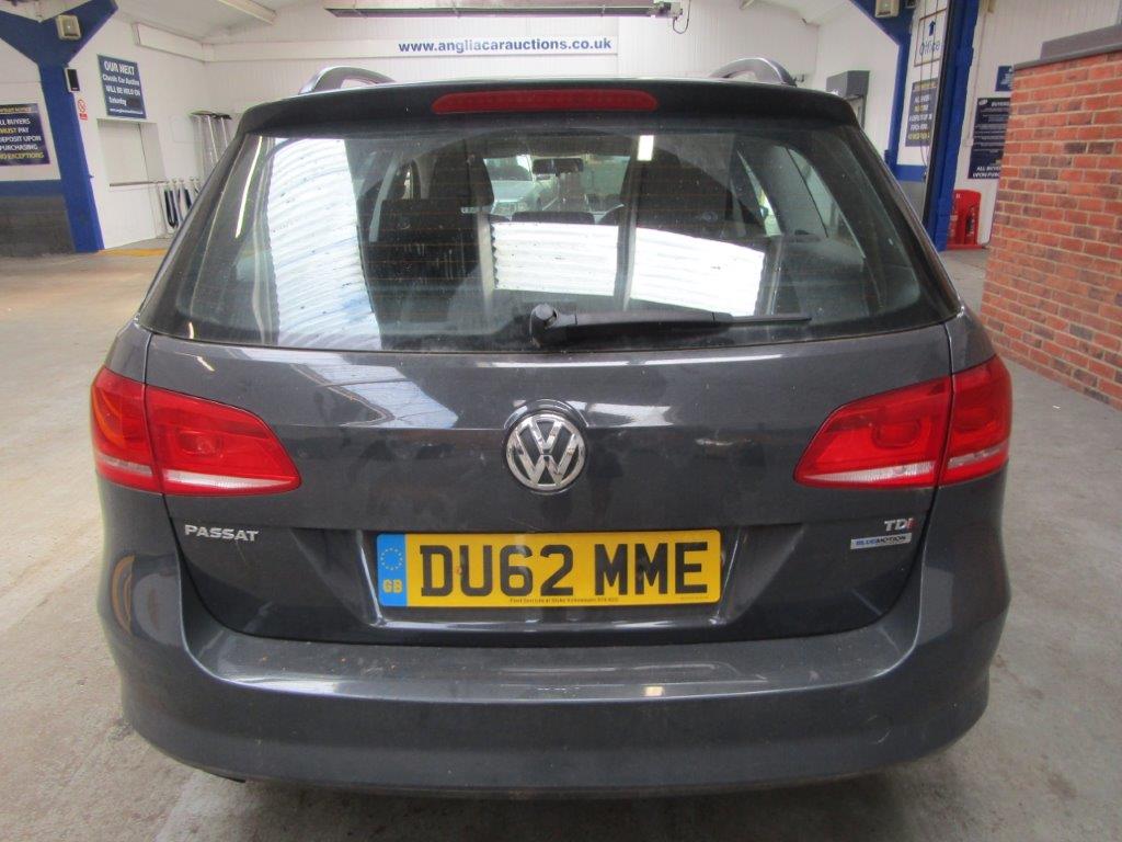 62 12 VW Passat S Bluemotion Tech - Image 2 of 22