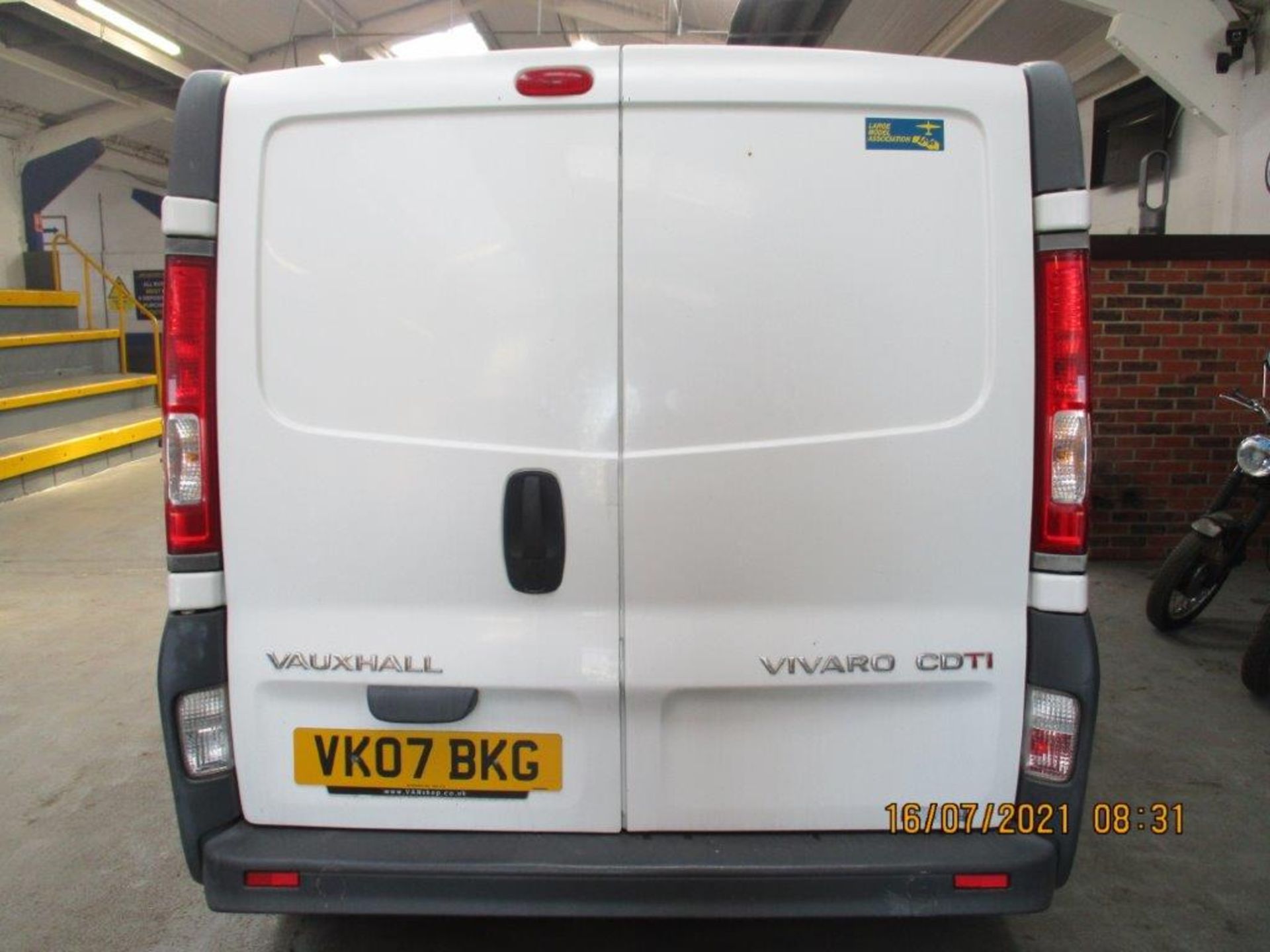 07 07 Vauxhall Vivaro 2700 CDTi - Image 2 of 18