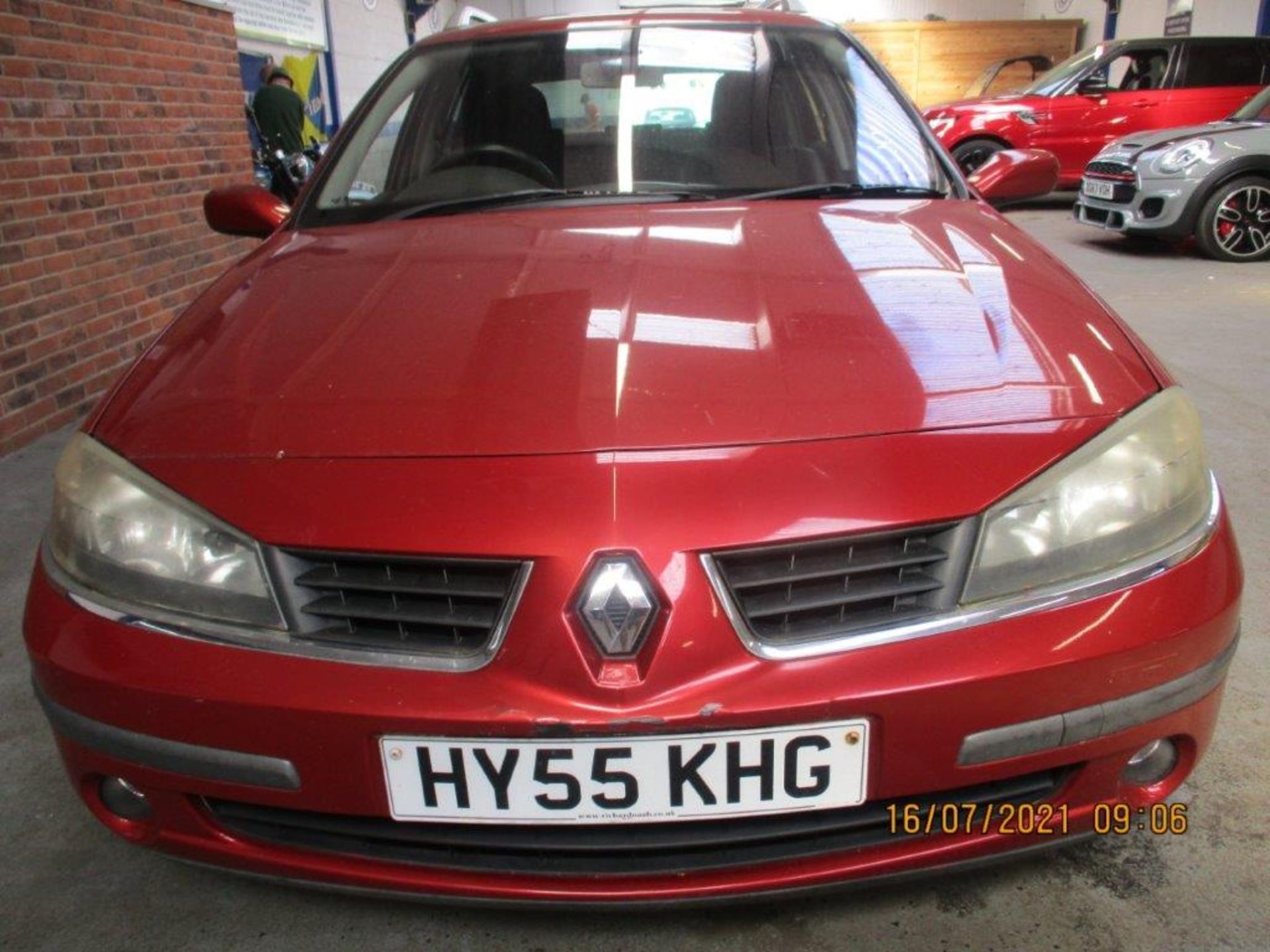 55 05 Renault Laguna Dynamique - Image 2 of 18