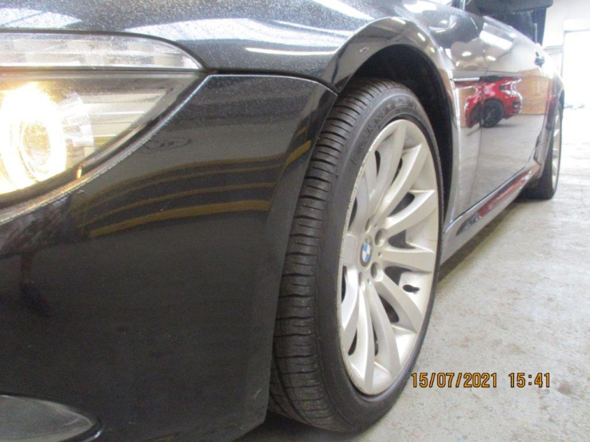 08 08 BMW 635d Sport - Image 15 of 29