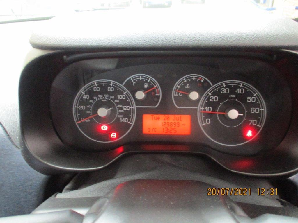 08 0 Fiat Punto Dyn M-Jet 16V - Image 18 of 18