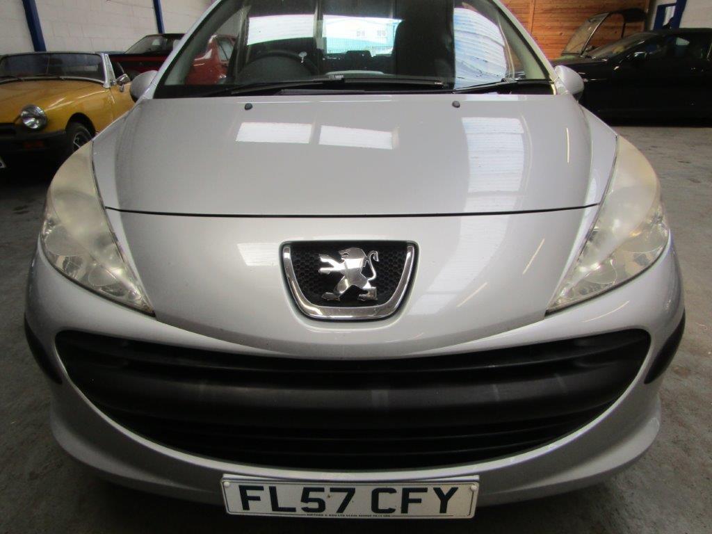 07 57 Peugeot 207 S HDI 5dr - Image 3 of 15