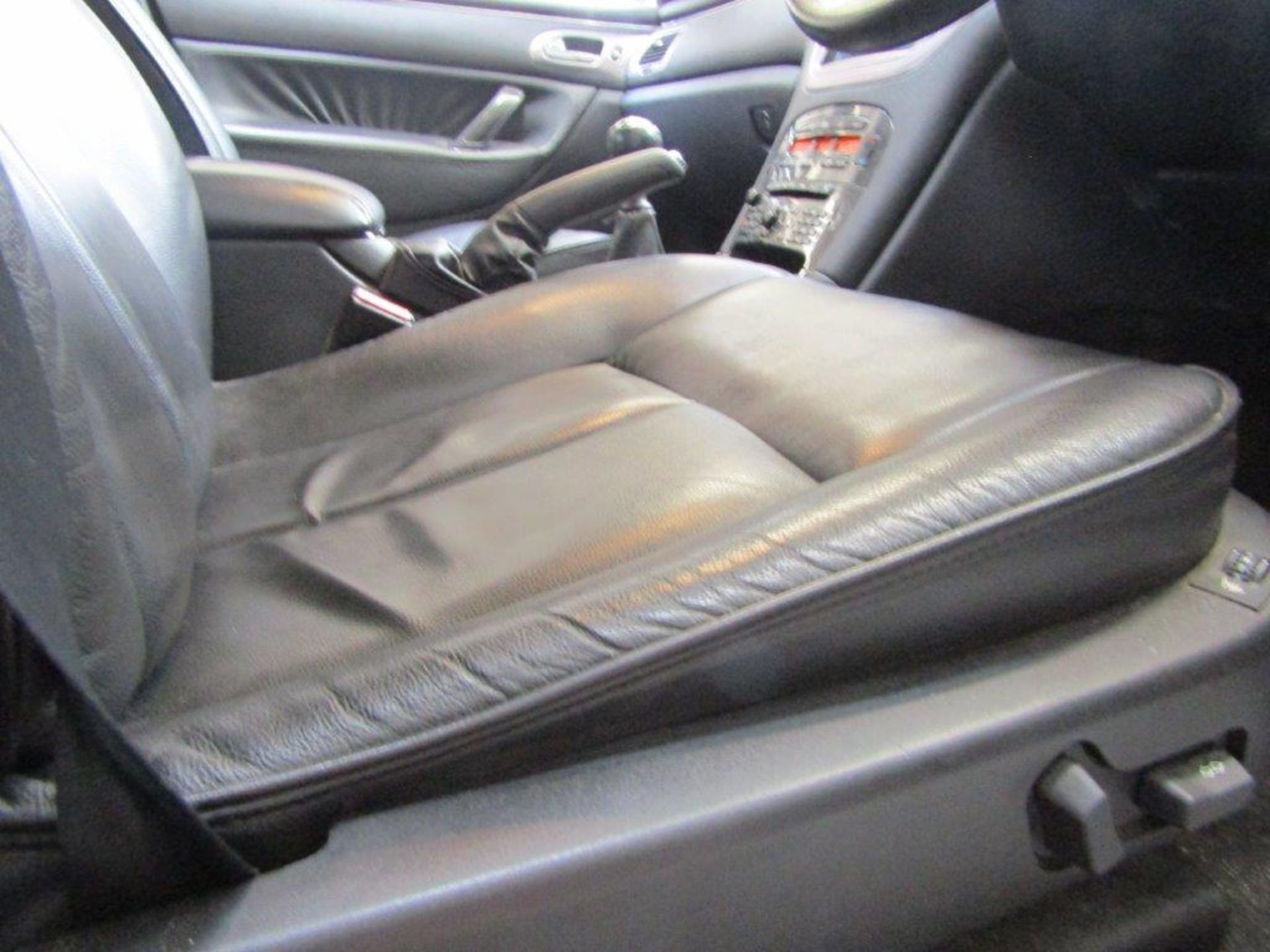 07 07 Peugeot 607 Executive - Image 15 of 20