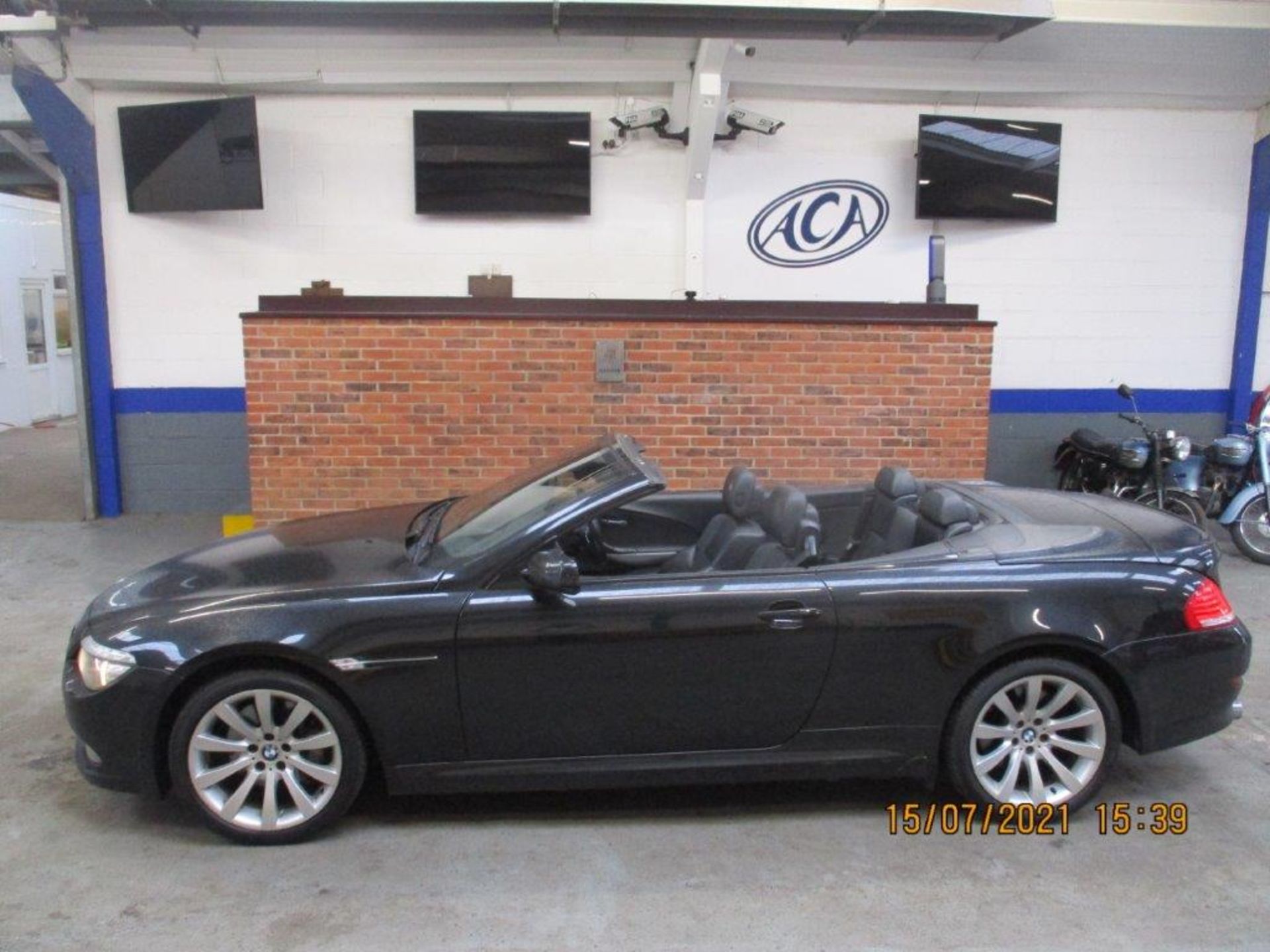 08 08 BMW 635d Sport - Image 2 of 29