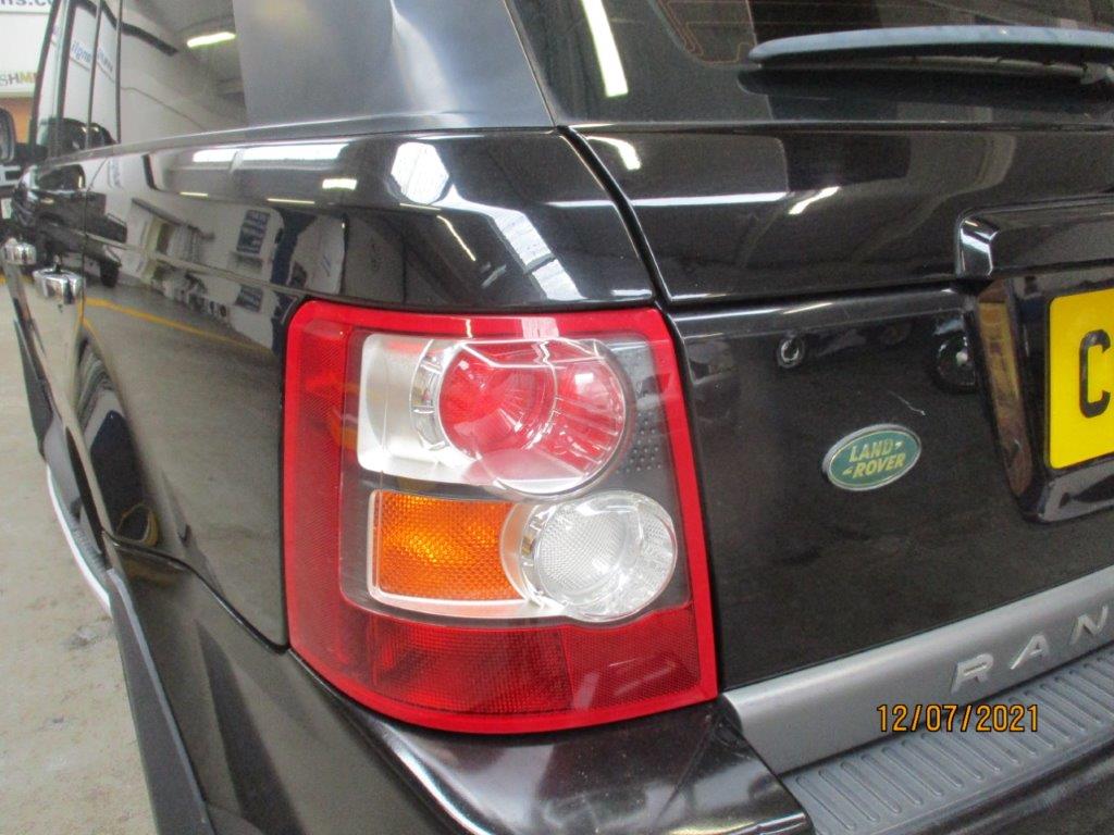 07 07 Range Rover SPT TDV6 HSE - Image 13 of 22