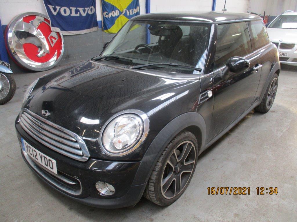 12 12 Mini Cooper D Chilli Pack