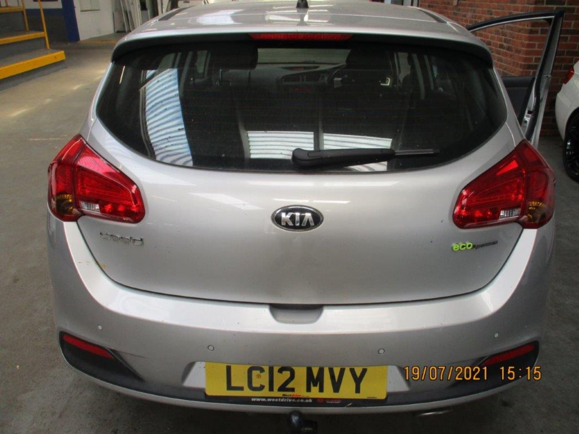 12 12 Kia Ceed 2 Eco CRDI - Image 2 of 16