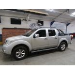 65 15 Nissan Navara Tekna DCi