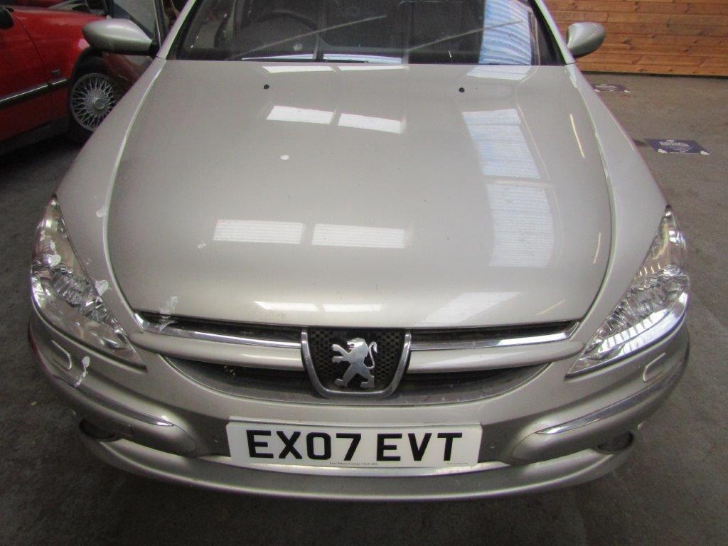 07 07 Peugeot 607 Executive - Image 7 of 20